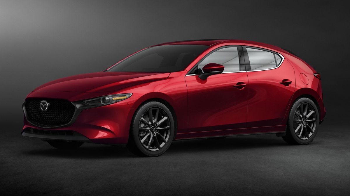 Nová Mazda 3 je pohledná, vybavená a má inovativní motor
